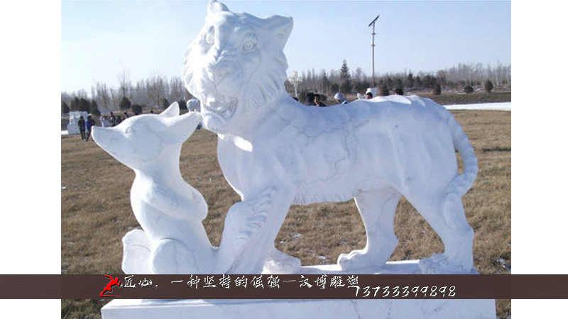 铸铜人物雕像,狐假虎威雕像,大型广场雕塑
