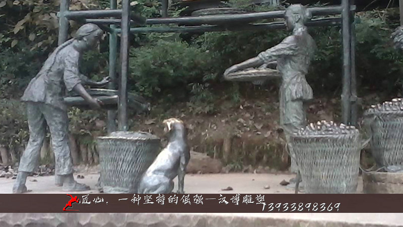 铸铜人物雕塑,纯铜雕像,养蚕人物铜雕